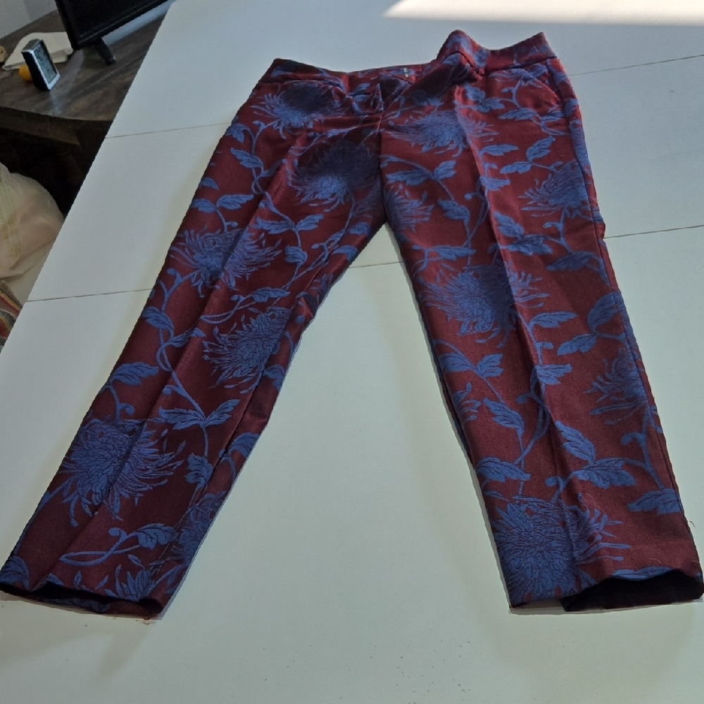 Attyre Sz 8 Burgundy and Blue Jacquard Pants